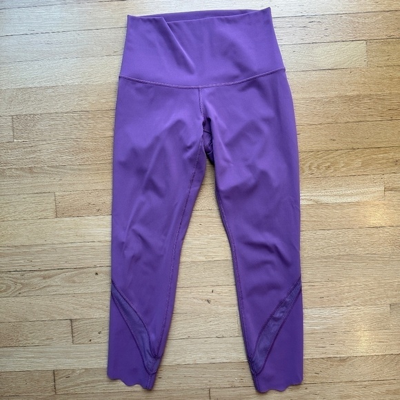 Lululemon Wunder Under Crop II Roll Down Scallop Full On Luxtreme 24" Sz 8? - Picture 3 of 10